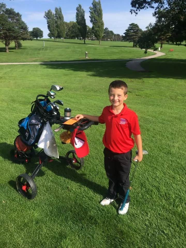 junior golfers at Pine Lake
